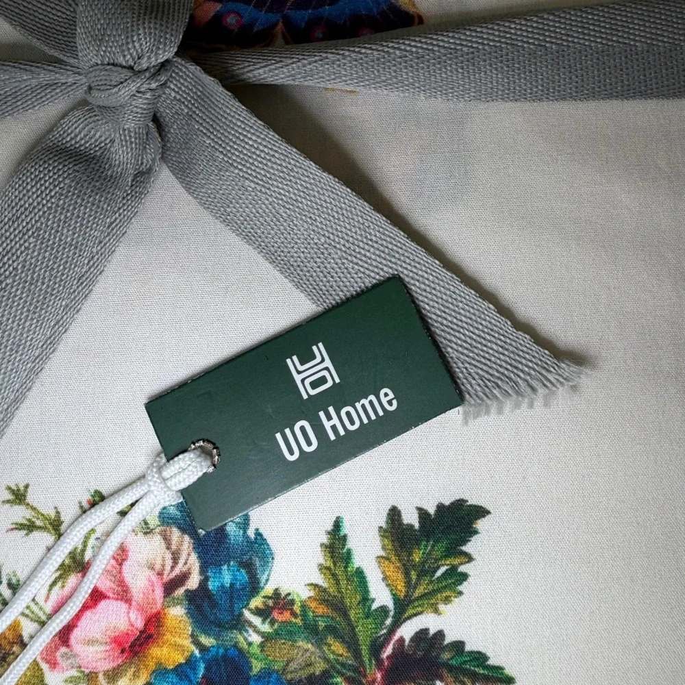 Urban Outfitters UO Home Vicki Collage Western Duvet Cover King White 93741734
